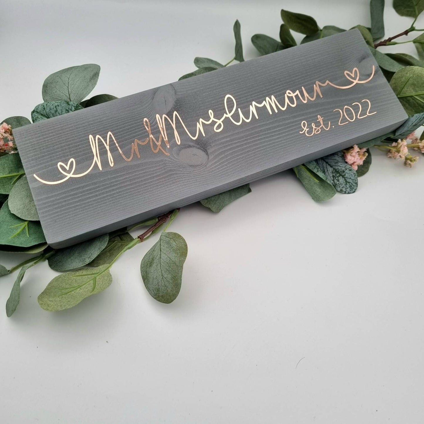 Wooden Mr and Mrs Sign Personalised with the Names and Year of Your Choice.