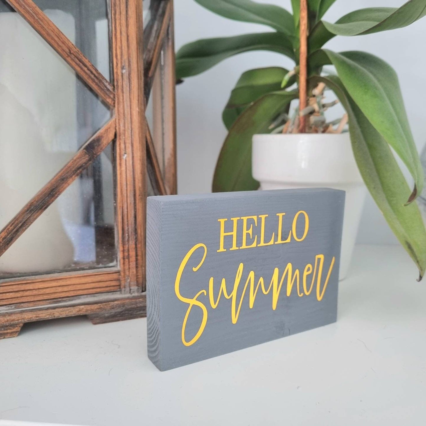 Summer Tiered Tray Decor Sign – Hello Summer Wooden Mini Sign in a Farmhouse & Country Style