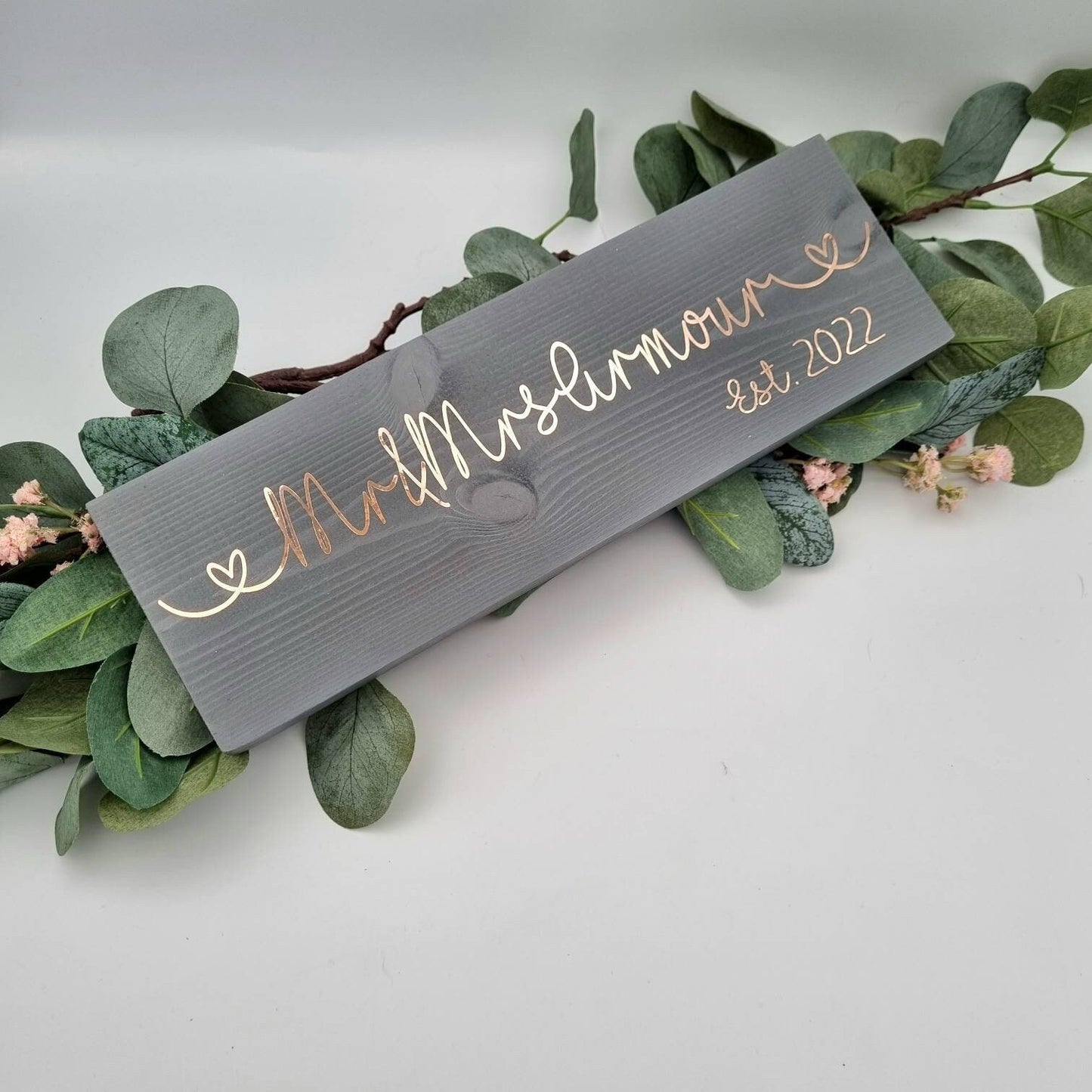 Wooden Mr and Mrs Sign Personalised with the Names and Year of Your Choice.