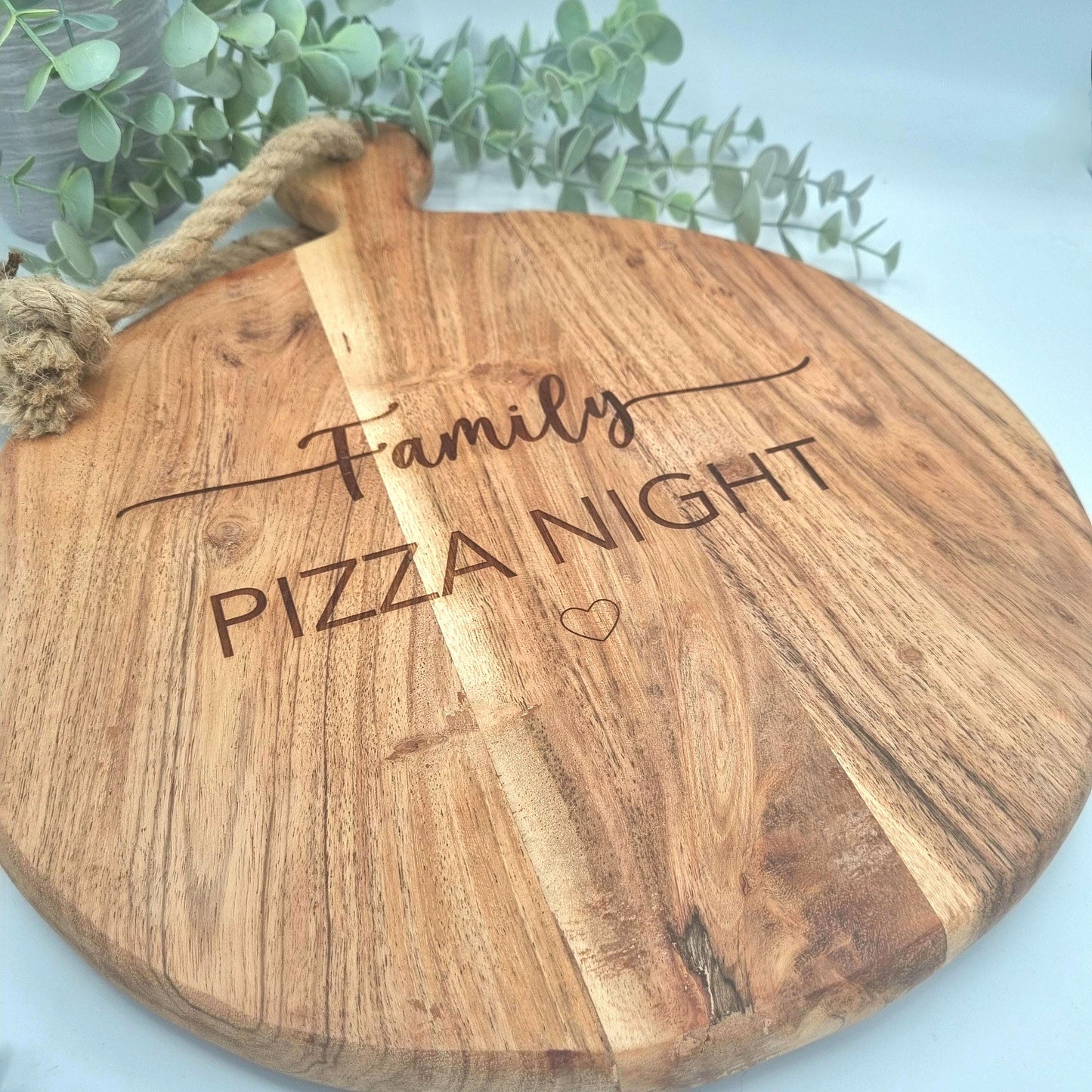 Personalised Engraved Rustic Acacia Wood Pizza Board. Family Pizza night serving Board.
