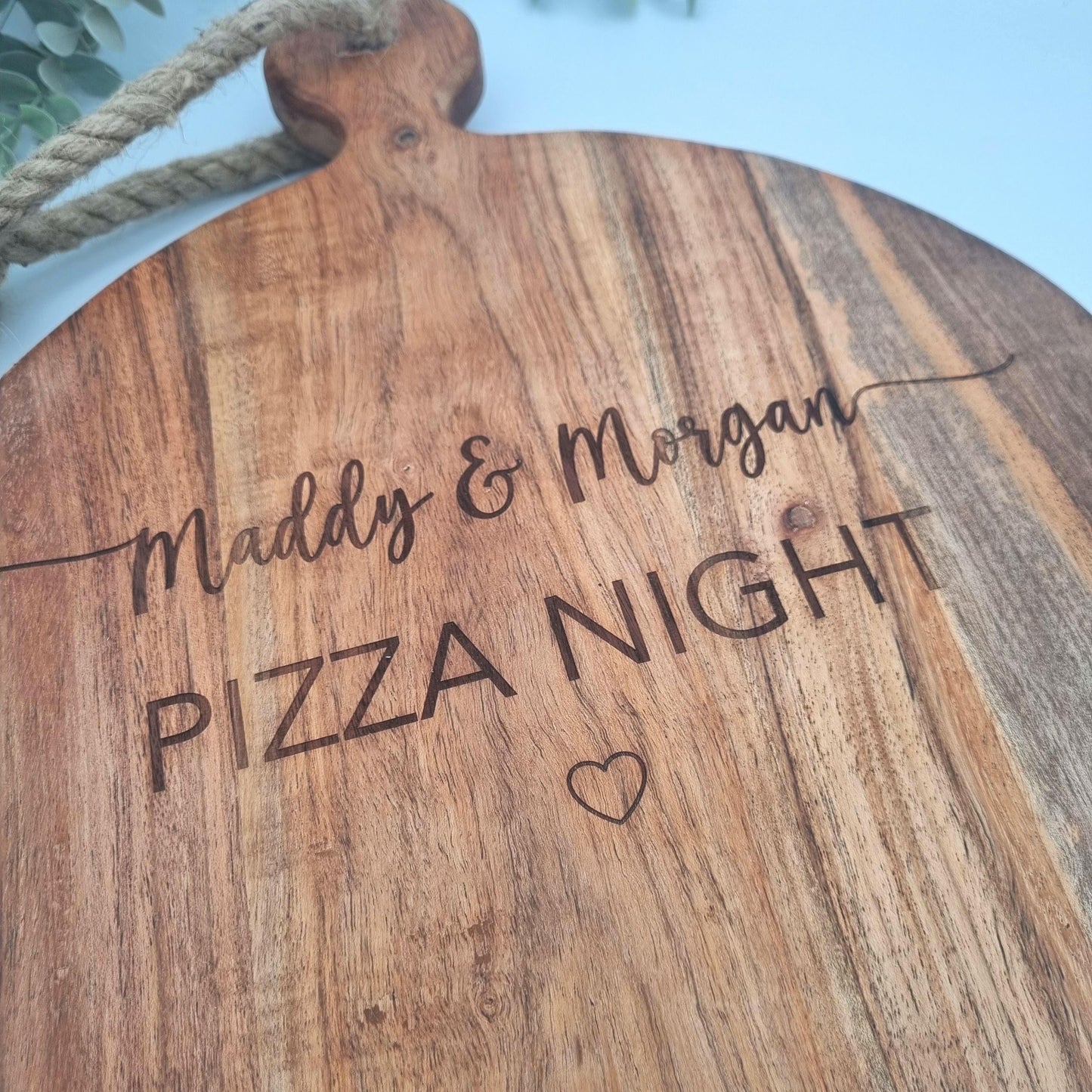 Personalised Engraved Rustic Acacia Wood Pizza Board. Family Pizza night serving Board.